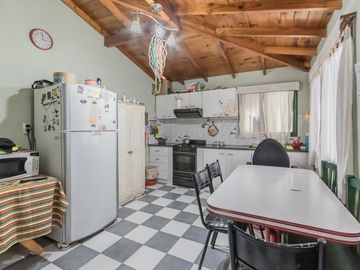 Dos PH sobre lote propio- se acepta canje y posibilidad de subdividir- Florida Oeste
