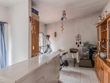 Dos PH sobre lote propio- se acepta canje y posibilidad de subdividir- Florida Oeste