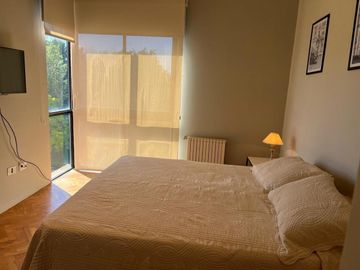 Casa en venta - 4 Dormitorios 3 Baños - Cochera - 1.022Mts2 - Cariló