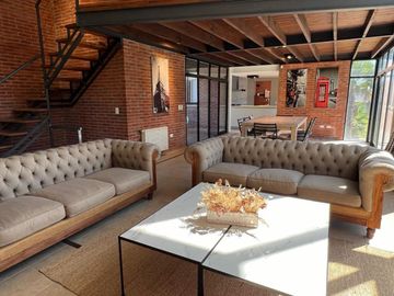 Casa en venta - 4 Dormitorios 3 Baños - Cochera - 1.022Mts2 - Cariló