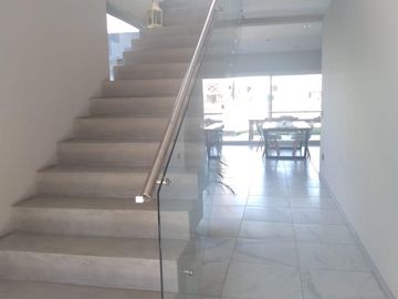 Excelente casa  en venta a la laguna en Canton Islas, Escobar
