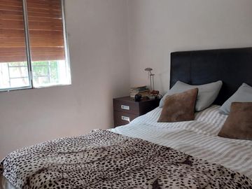 Casa en  barrio residencial de Temperley Este