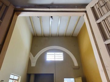 VENTA DE CASA EN EL CENTRO.