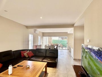 Casa en  Venta 4 Dormitorios
