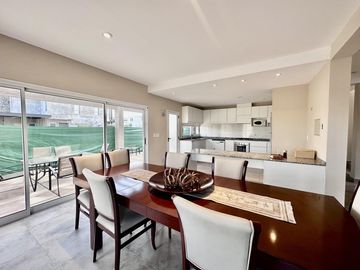 Casa en  Venta 4 Dormitorios