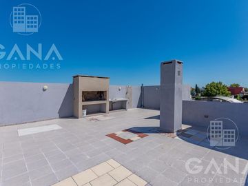 Venta Departamento en Echesortu Rosario. 2 dormitorios con balcón y terraza