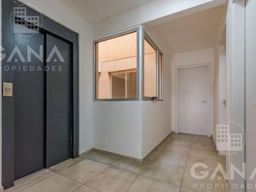Venta Departamento en Echesortu Rosario. 2 dormitorios con balcón y terraza
