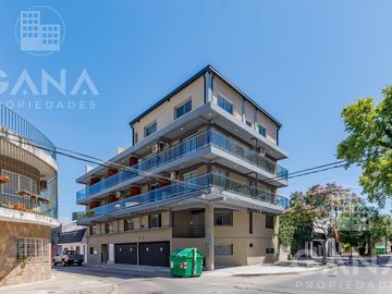 Venta Departamento en Echesortu Rosario. 2 dormitorios con balcón y terraza