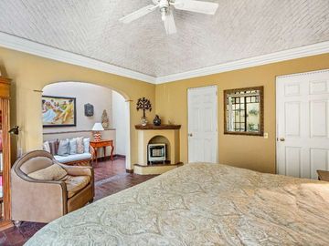 Casa en Venta cerca de Centro en San Miguel – Diseño colonial y Amueblada