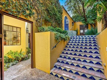 Casa en Venta cerca de Centro en San Miguel – Diseño colonial y Amueblada