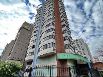 Departamento 3 ambientes en venta en Ibiza II
