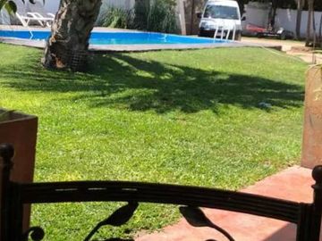 Casa en Venta - 4 Dormitorios 4 Baños - 800 mts2 - Ezeiza, Buenos Aires