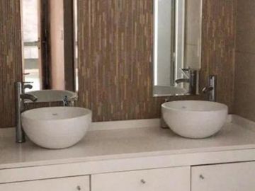 Casa en Venta - 4 Dormitorios 4 Baños - 800 mts2 - Ezeiza, Buenos Aires