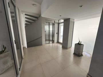 Venta monoambiente con balcón . Zona Centro, Rosario
