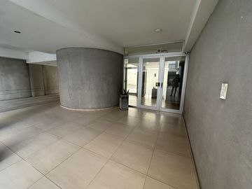 Venta monoambiente con balcón . Zona Centro, Rosario