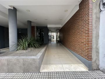 Venta monoambiente con balcón . Zona Centro, Rosario
