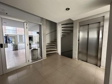 Venta monoambiente con balcón . Zona Centro, Rosario