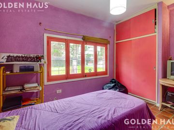 Casa en  Barrio Santa Amelia - Doble lote