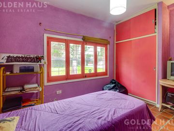 Casa en  Barrio Santa Amelia - Doble lote
