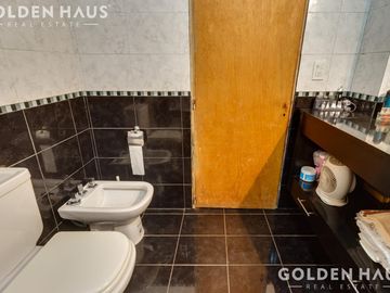 Casa en  Barrio Santa Amelia - Doble lote