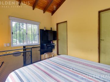 Casa en  Barrio Santa Amelia - Doble lote