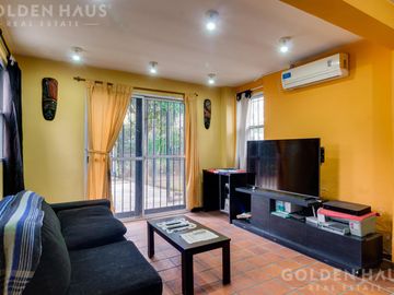 Casa en  Barrio Santa Amelia - Doble lote