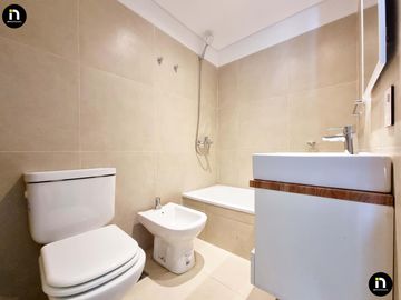 VENTA-2 AMBIENTES A ESTRENAR CON PATIO Y BALCON DE 59M2-PATERNAL