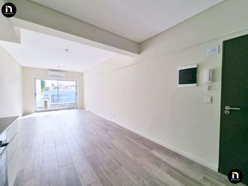VENTA-2 AMBIENTES A ESTRENAR CON PATIO Y BALCON DE 59M2-PATERNAL