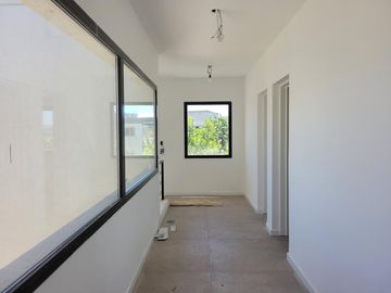 Puertos - Araucarias | Venta | Muy linda casa de 3 dormitorios con escritorio/dependencia