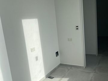 VENTA | Casa a estrenar de 3 dormitorios , escritorio y pileta  | Barrio Riberas