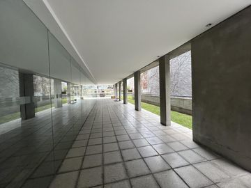 Venta departamento con terraza, parrilla y jacuzzi propio. 1 suites. 2 Cocheras. Amenities. Palermo