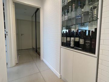Venta departamento con terraza, parrilla y jacuzzi propio. 1 suites. 2 Cocheras. Amenities. Palermo