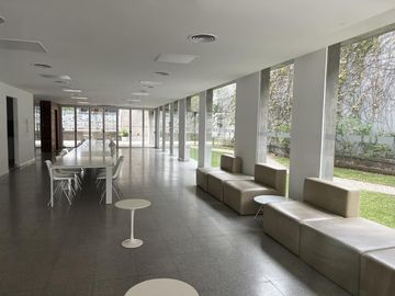 Venta departamento con terraza, parrilla y jacuzzi propio. 1 suites. 2 Cocheras. Amenities. Palermo