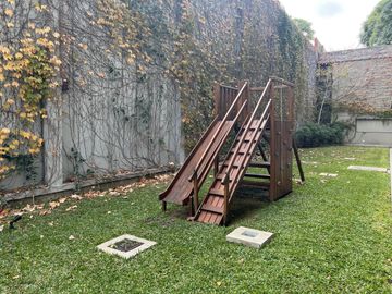 Venta departamento con terraza, parrilla y jacuzzi propio. 1 suites. 2 Cocheras. Amenities. Palermo