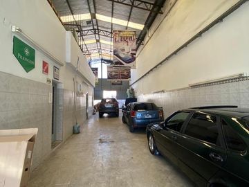 Depósito en Olivos