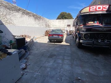 Depósito en Olivos