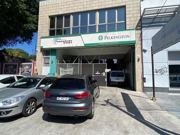 Depósito en Olivos