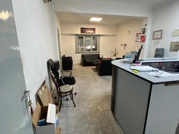 Depósito en Olivos