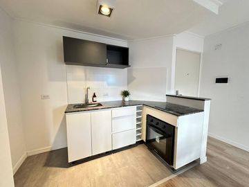 Venta - Departamento de un dormitorio con balcón y amenities a estrenar en Barrio Martin, Rosario