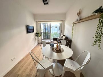 Venta - Departamento de un dormitorio con balcón y amenities a estrenar en Barrio Martin, Rosario