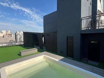 Venta - Departamento de un dormitorio con balcón y amenities a estrenar en Barrio Martin, Rosario