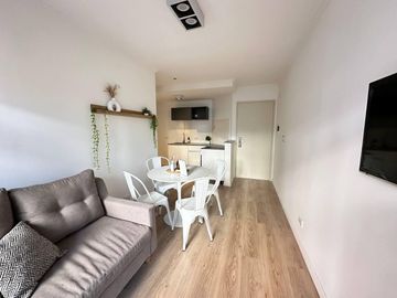 Venta - Departamento de un dormitorio con balcón y amenities a estrenar en Barrio Martin, Rosario