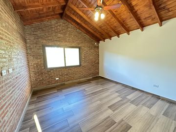Venta casa 2 habitaciones a estrenar en Salvador Maria- Lobos