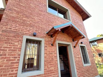 Venta casa 2 habitaciones a estrenar en Salvador Maria- Lobos