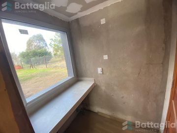 EXCELENTE CASA DE 3 AMB EN EL BARRIO SAN RAFAEL