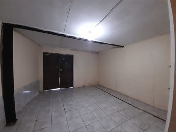 Almirante Latorre con Barros Arana