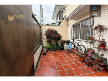 AMPLIA CASA EN VENTA EN EL CONTROL SUR
