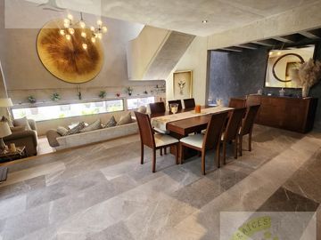 Casa en Fraccionamiento El Pedregal de Querétaro