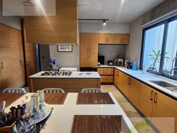 Casa en Fraccionamiento El Pedregal de Querétaro