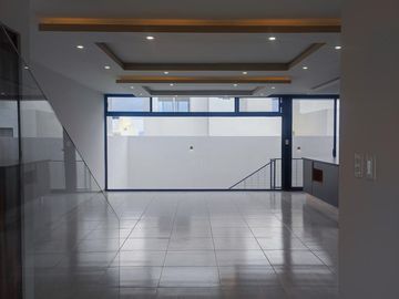 VENTA DE CASA NUEVA EN ZIBATA